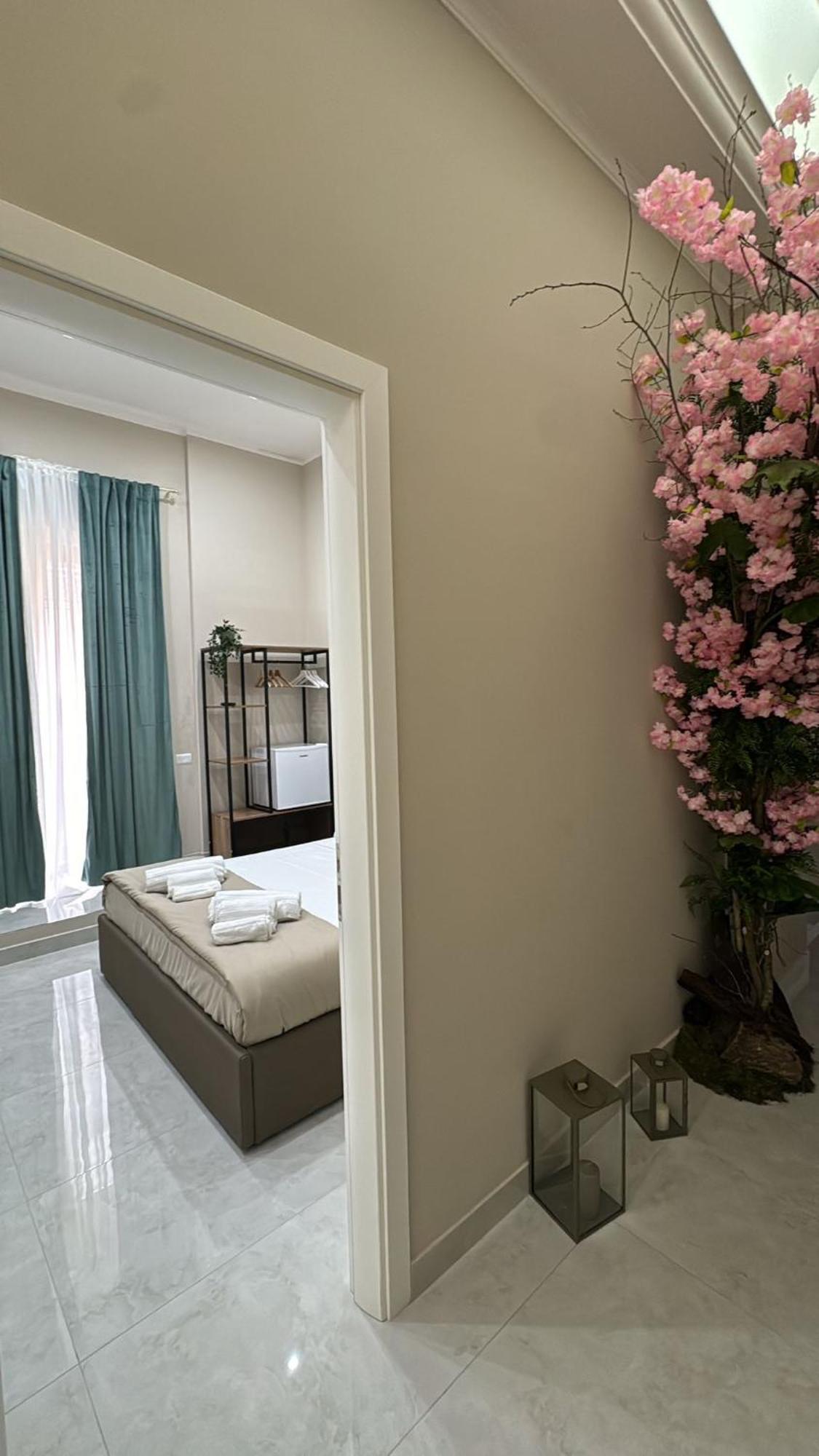Royal Dream Bed & Breakfast Naples Exterior photo